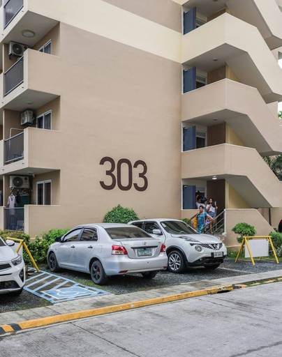 Exterior 5, Cozy Wood-Cabin Studio with Balcony  Warm Lighting, Lapu-Lapu City