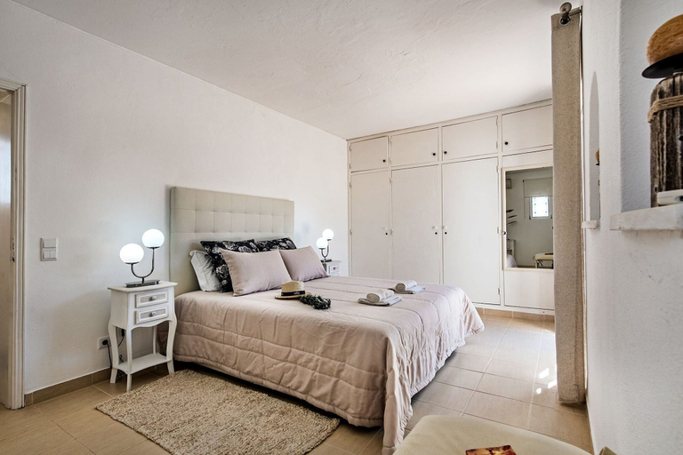 Room 2, 4 Beds, Golf Views, Optional Pool Heating, Loulé