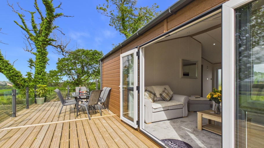 Floor plan 2, Kittiwake Lodge - 2 Bed Lodge - Wisemans Bridge, Pembrokeshire