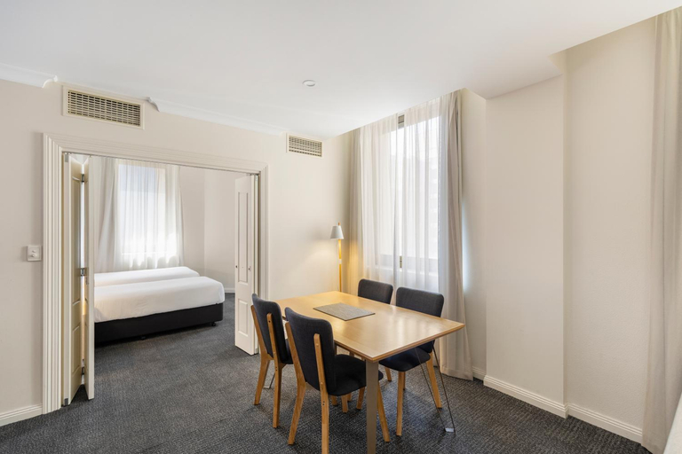 Bedroom, Mantra Adelaide Central, Adelaide