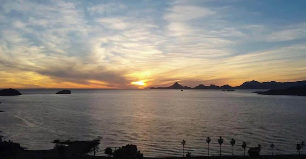 Others 4, Big House Pool Grill, 4 Bedrooms 12 ppl AC Ocean View TV Wifi, Guaymas