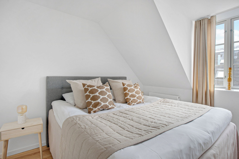 Bedroom 4, Regent 9 - Great Apt With Terrace in City Centre, Copenhagen