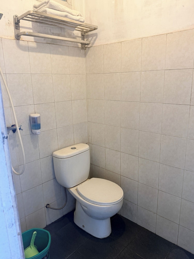 Bathroom 3, Hotel Nirwana Batu, Malang