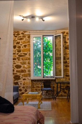 2, Kerameikos-Radio Apartments, Attica