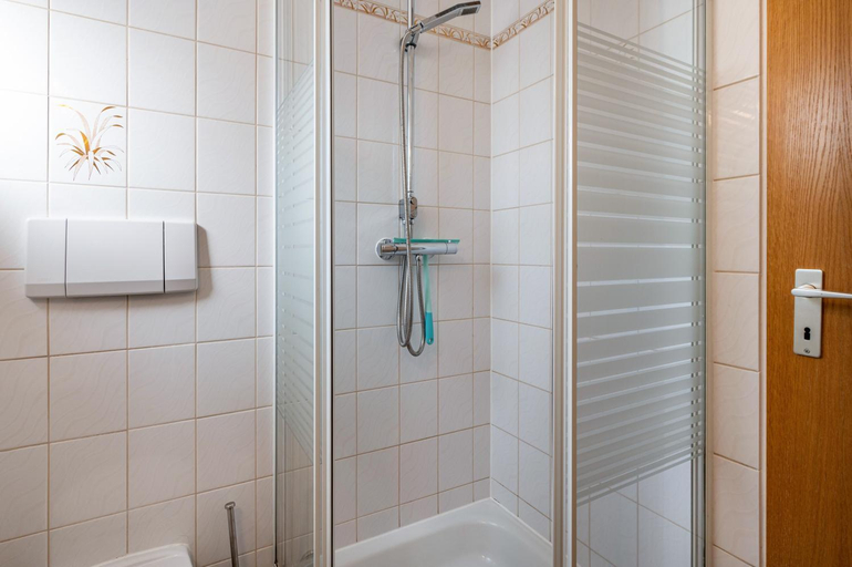 Bathroom 4, Villa Sonnenwinkel, Waldshut