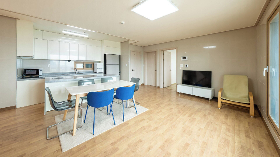 Room 4, Ganghwa Sunset Hill Private Pension, Ganghwa