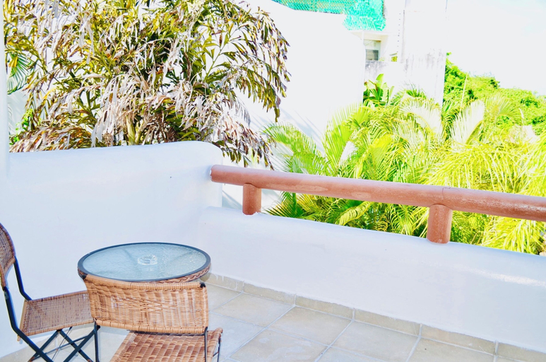 Others 4, Room-playacar - Deluxe Family Budget Bal, Cozumel