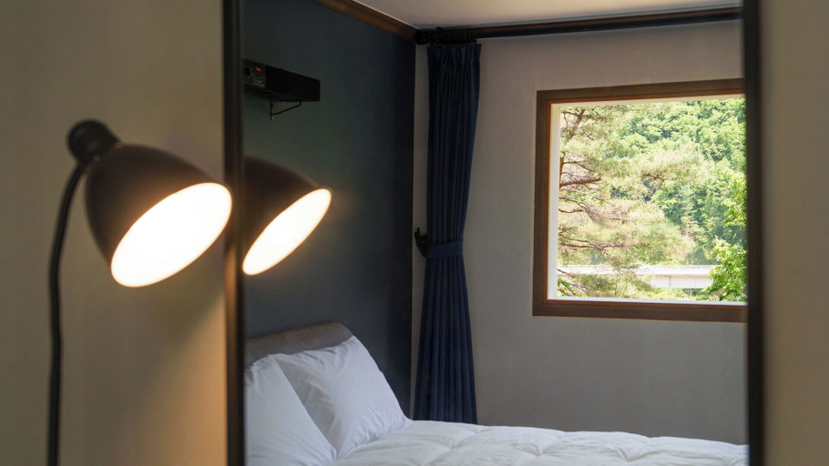 Room 5, Yeongwol Waseok U&I Private Pension, Yeongwol