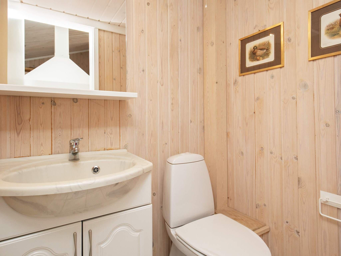 Bathroom 3, 5 star holiday home in Løkken, Jammerbugt