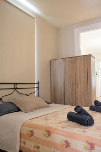 4, Kerameikos-Radio Apartments, Attica