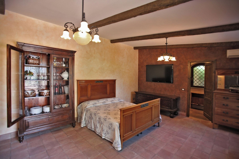 Bedroom 2, The Garden in the City Center, Catania