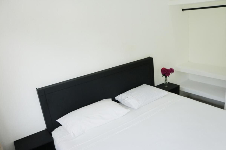 Room 2, Room-private Room With King Size bed num, Dist. Pochutla