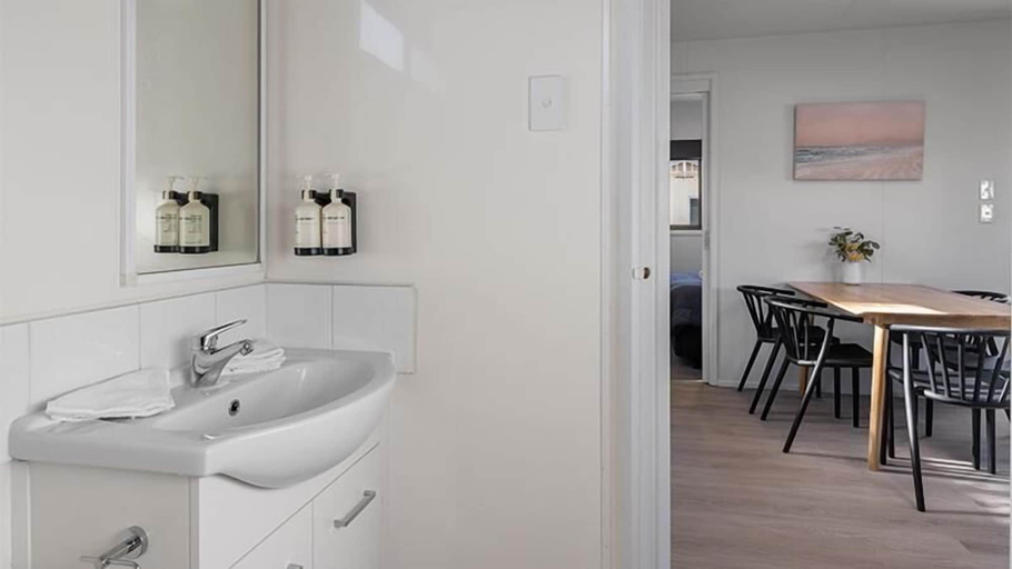 Bathroom 4, BIG4 Ingenia Holidays Inverloch, Bass Coast Bal