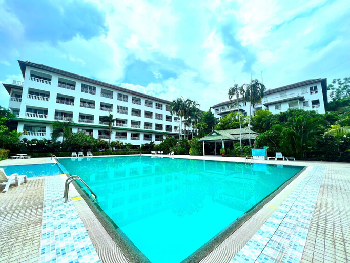 Pool 5, Spacious Corner 1-Bedroom Condo with 2 Balconies - Baan Suan Lalana, Pattaya