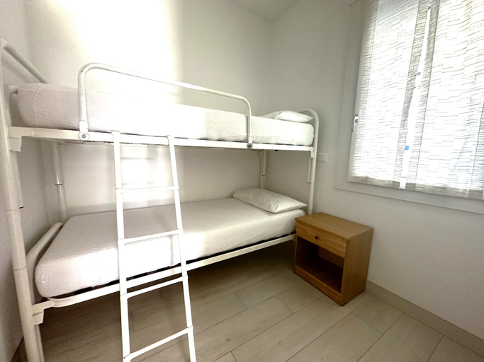 Room 2, Nice and Bright Flat With Pool, Venezia