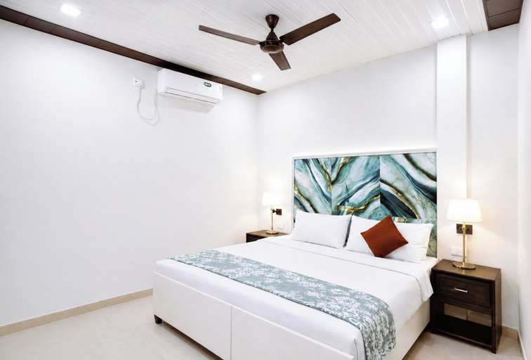 Room 4, Hotel Golden Lotus Inn, Lucknow