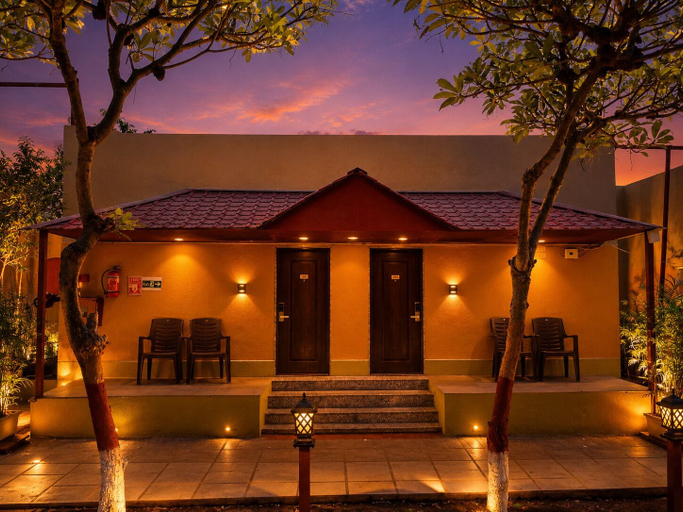 Exterior & Views 2, LION PARK HOTEL AND RESORT, Junagadh
