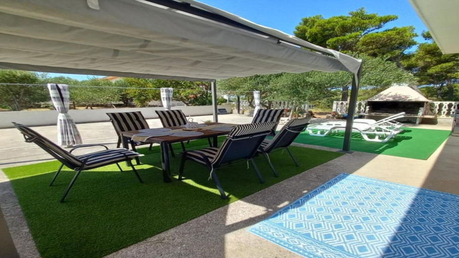 Terrace/patio 5, Apartment Buska, Vir