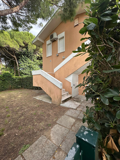 Front of property 4, Relax in Quiet Accommodation in Bibione Pineda, Venezia