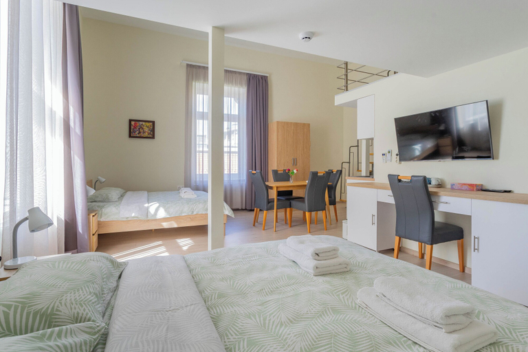 Room 4, Orbit Panzió, Budapesti
