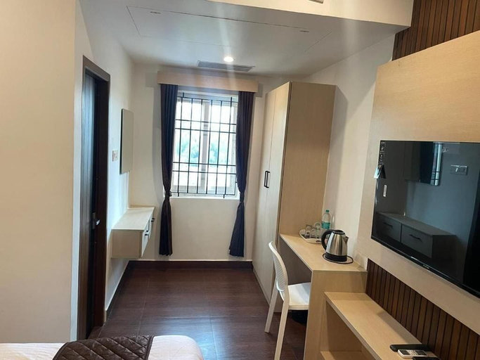 Room 5, Niki Inn, Viluppuram