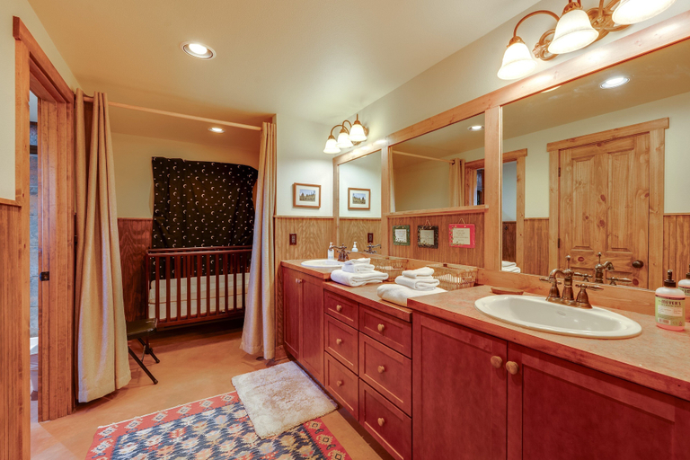 Bathroom 4, Mountain Getaway With Separate Bunkhouse, Deck, & Trail Access, Larimer