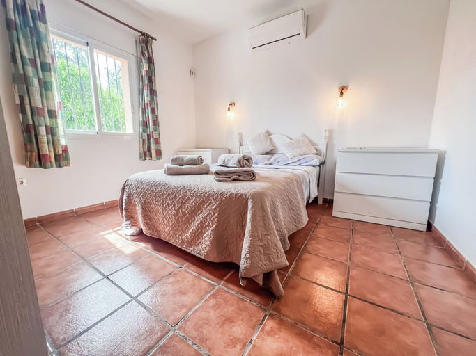 Room 5, Cd-1383 Three Bedroom Villa With Pool, Málaga