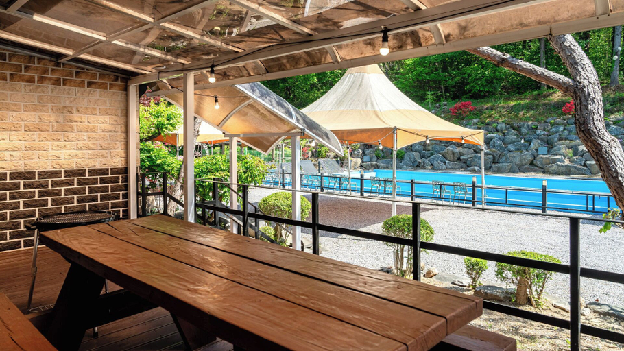 Room 2, Yeongwol Waseok U&I Private Pension, Yeongwol