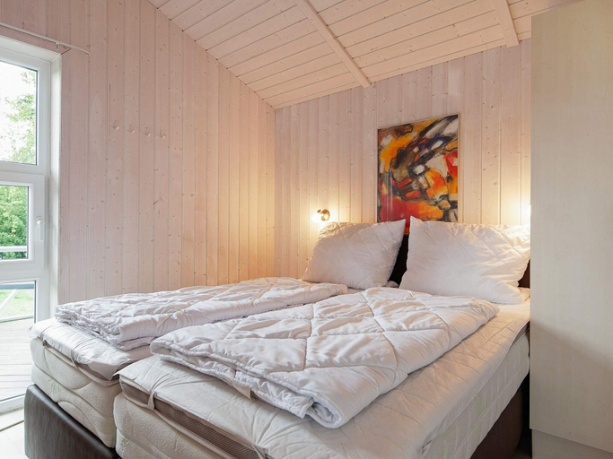 Bedroom 2, 4 star holiday home in Groemitz, Ostholstein