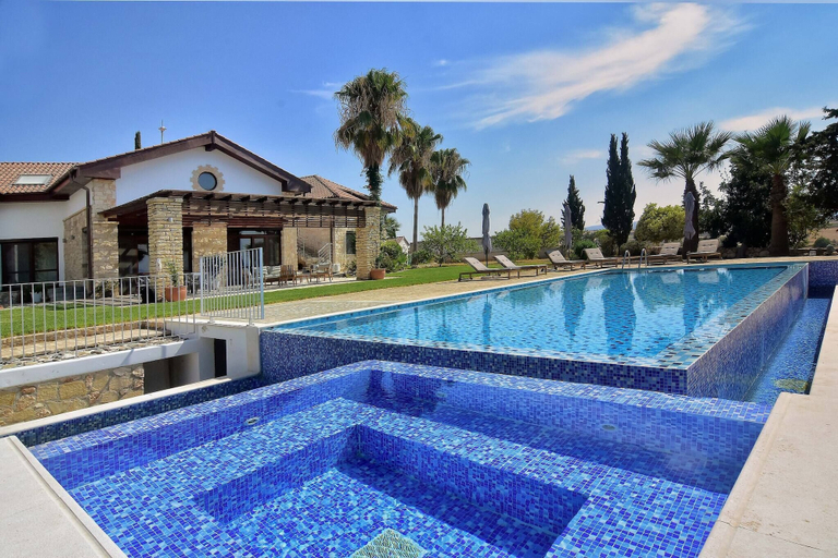 Others 1, Incredible Large Villa In Paphos Sleeps 14 Children Pool, Jacuzzi, Huge Garden