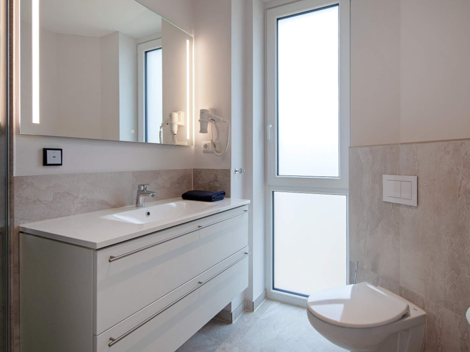 Bathroom 3, 5 star holiday home in Wendtorf, Plön