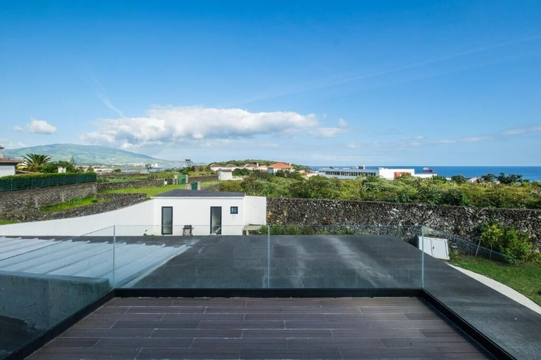 Terrace/patio, Table Top by Azorean Living, Ponta Delgada