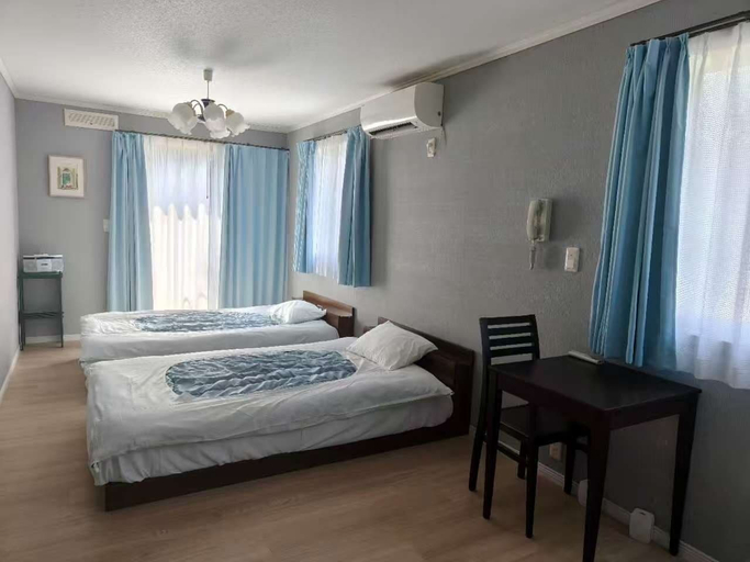 Room 2, IZUKAEN, Itō