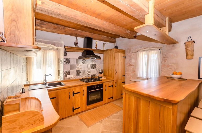 Private kitchen 5, House Bilusic, Jelsa