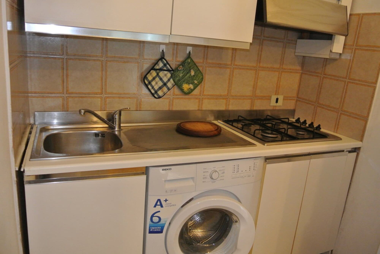 Interior, Cozy Flat With Pool Just 50m From the Beach, Udine