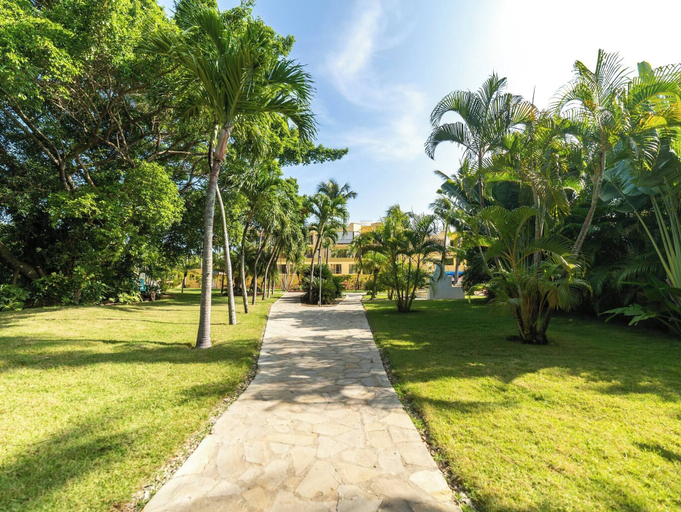 Garden, Garden Condos 7 - Central Apartment in Strip, Sosua