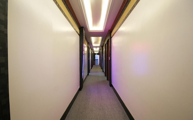 Others 4, Gwangju Chungjangro Regency, Buk
