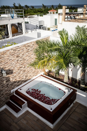 Sport & Beauty 5, Luxury Ocean View Penthouse With Rooftop Jacuzzi in Playa del Carmen, Cozumel