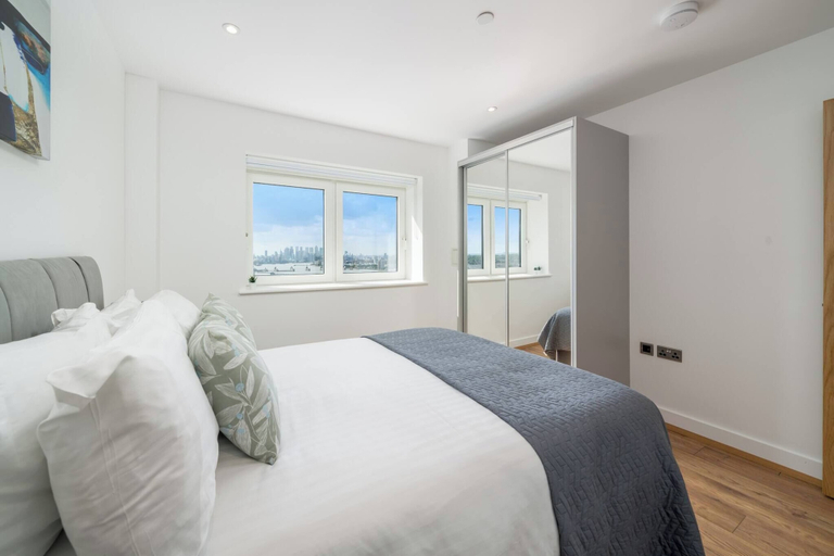 Room 4, Skyvillion-apartments Near River Thames Excel & O2 Woolwich, London