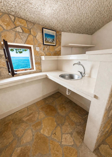 Bathroom, Seaside House Marusici - Sunbeds - Free Parking, Omiš