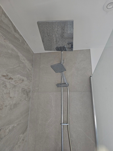 Bathroom 3, 5 Bed -sleeps 7 -new Build -detached Property, Kent