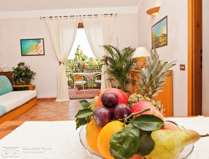 Others 2, Classical Residence Baia Delle Palme 2 Bedroom Sleeps 6 Trillo 6, Cagliari