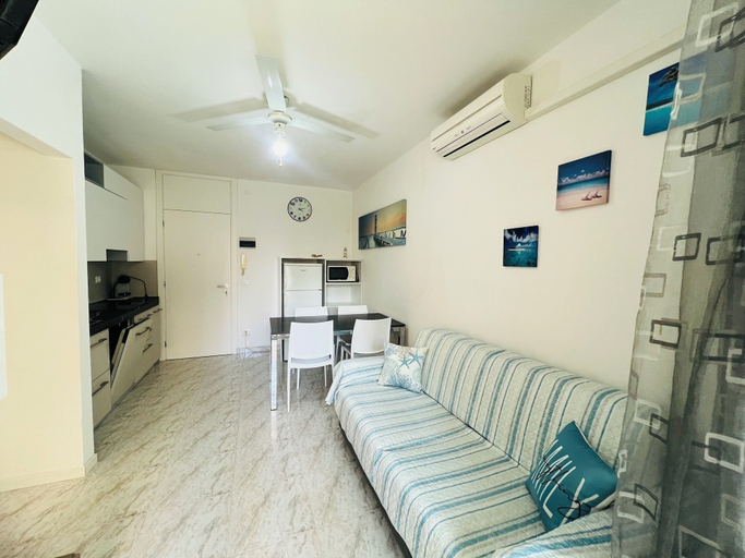 Others 4, Bright Apartment 150mt From the sea, Venezia
