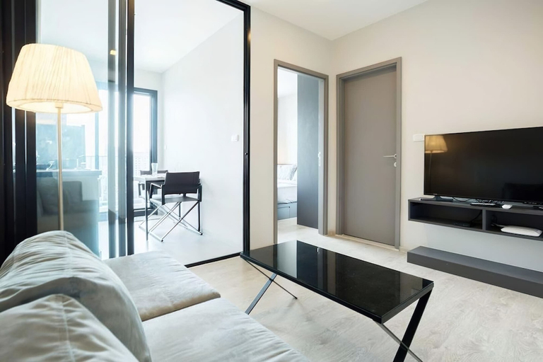 Bedroom 3, Pattaya Central Beach Apartment, Pattaya