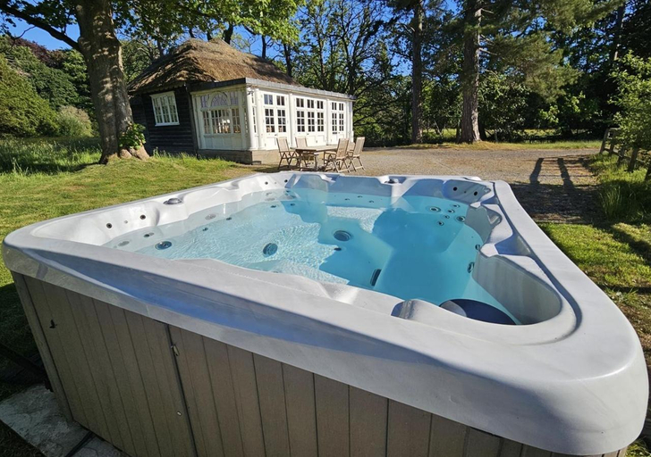 Sport & Beauty, Thornton Manor Estates, Wirral