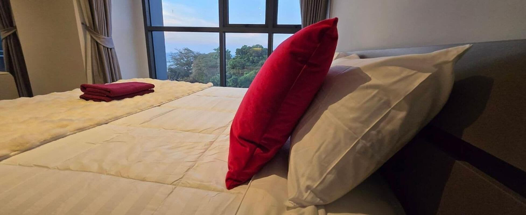 Room 3, Sea View Room Great Location N, Pattaya
