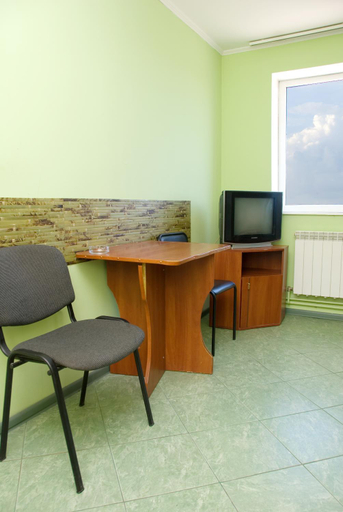 Others 5, Galitsiya Hotel, Pustomytivs'kyi