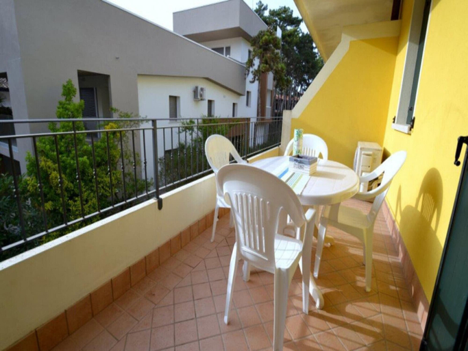 Balcony, Enjoy the View of the Garden From our Balcony, Venezia