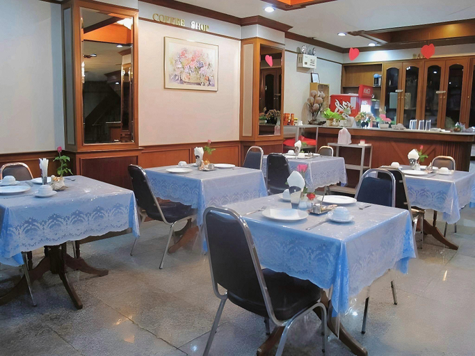 Food & Drinks 5, The Promenade Bangkok, Khlong Toey