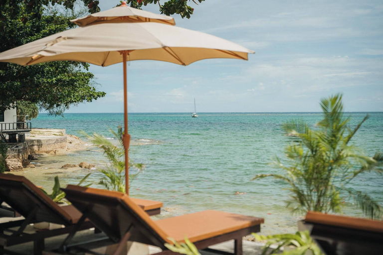 Beach 4, Room-escape Beach Front Cottage - 2 bed, Ko Samui